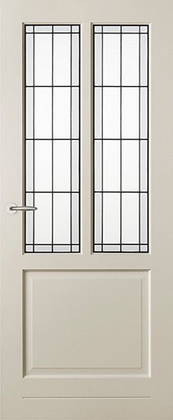 Authentieke deur met glas in loodramen